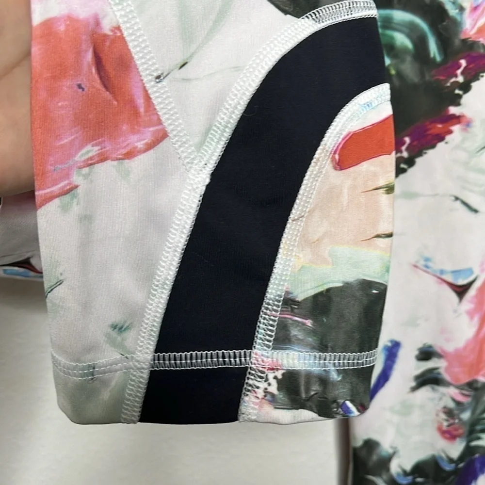 Lululemon High Times Colorful Cropped Leggings Women Size 4